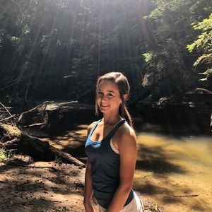 Meet your Posher, Leah